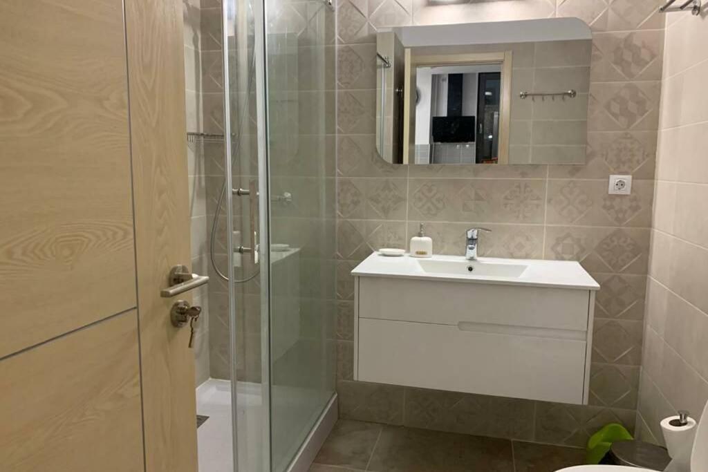 Andreve Apartment By Onix Blue Mamaia Nord, Baby Friendly, Private Parking Navodari Bagian luar foto