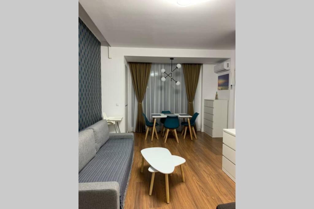 Andreve Apartment By Onix Blue Mamaia Nord, Baby Friendly, Private Parking Navodari Bagian luar foto