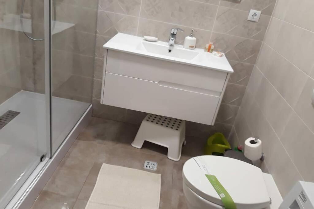 Andreve Apartment By Onix Blue Mamaia Nord, Baby Friendly, Private Parking Navodari Bagian luar foto